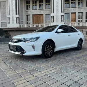 Toyota Camry, 2017