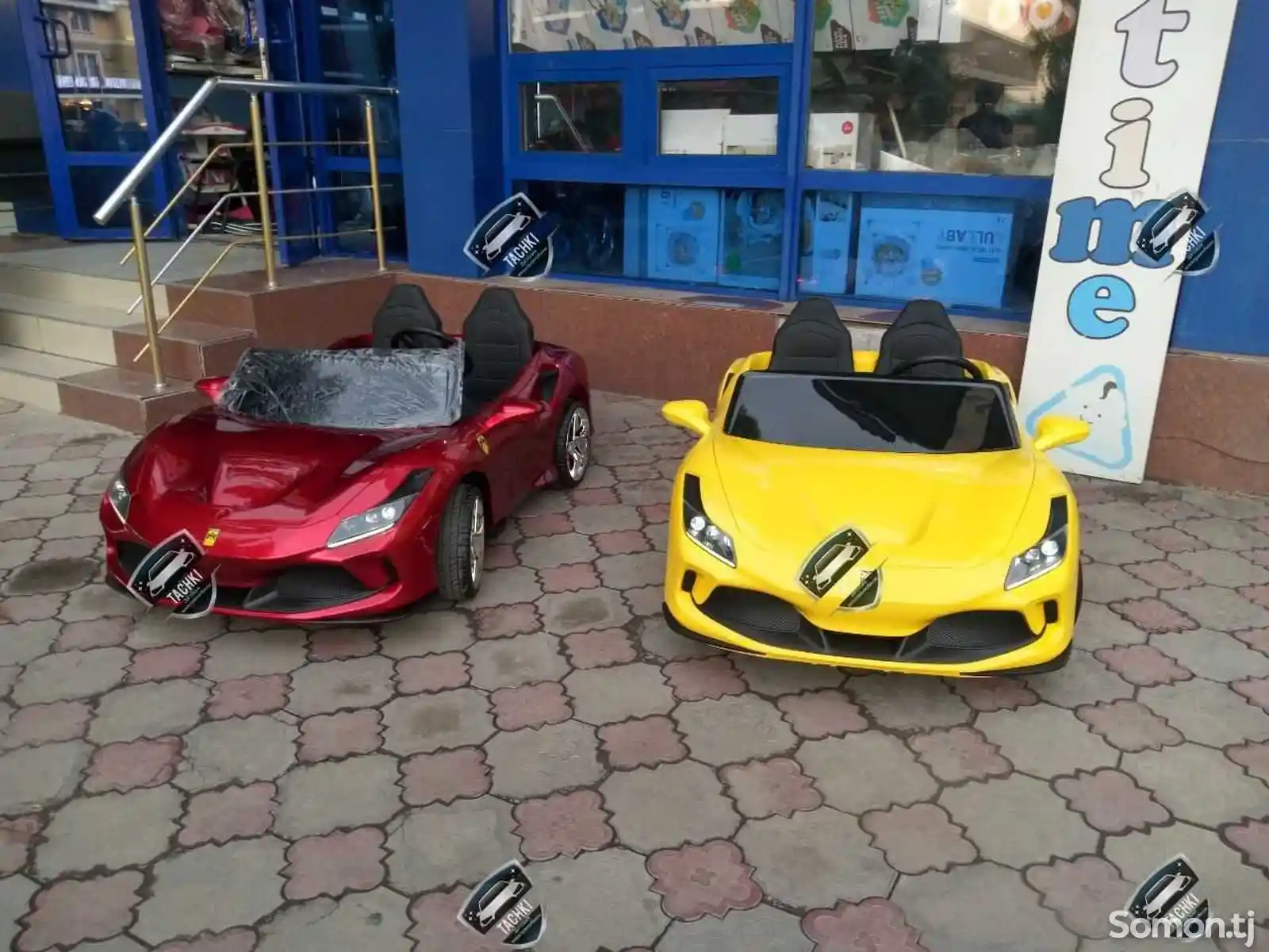 Детская машина Ferrari-3