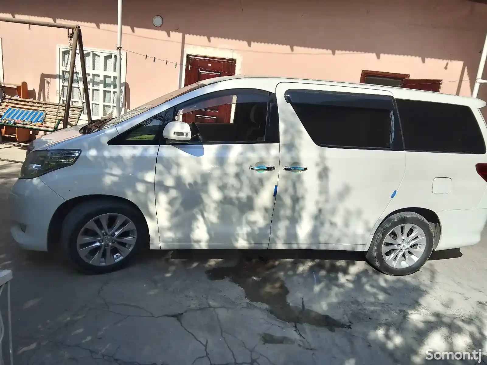 Toyota Alphard, 2009-8