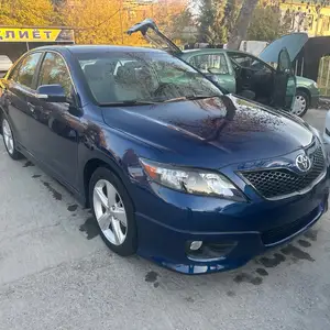 Toyota Camry, 2010