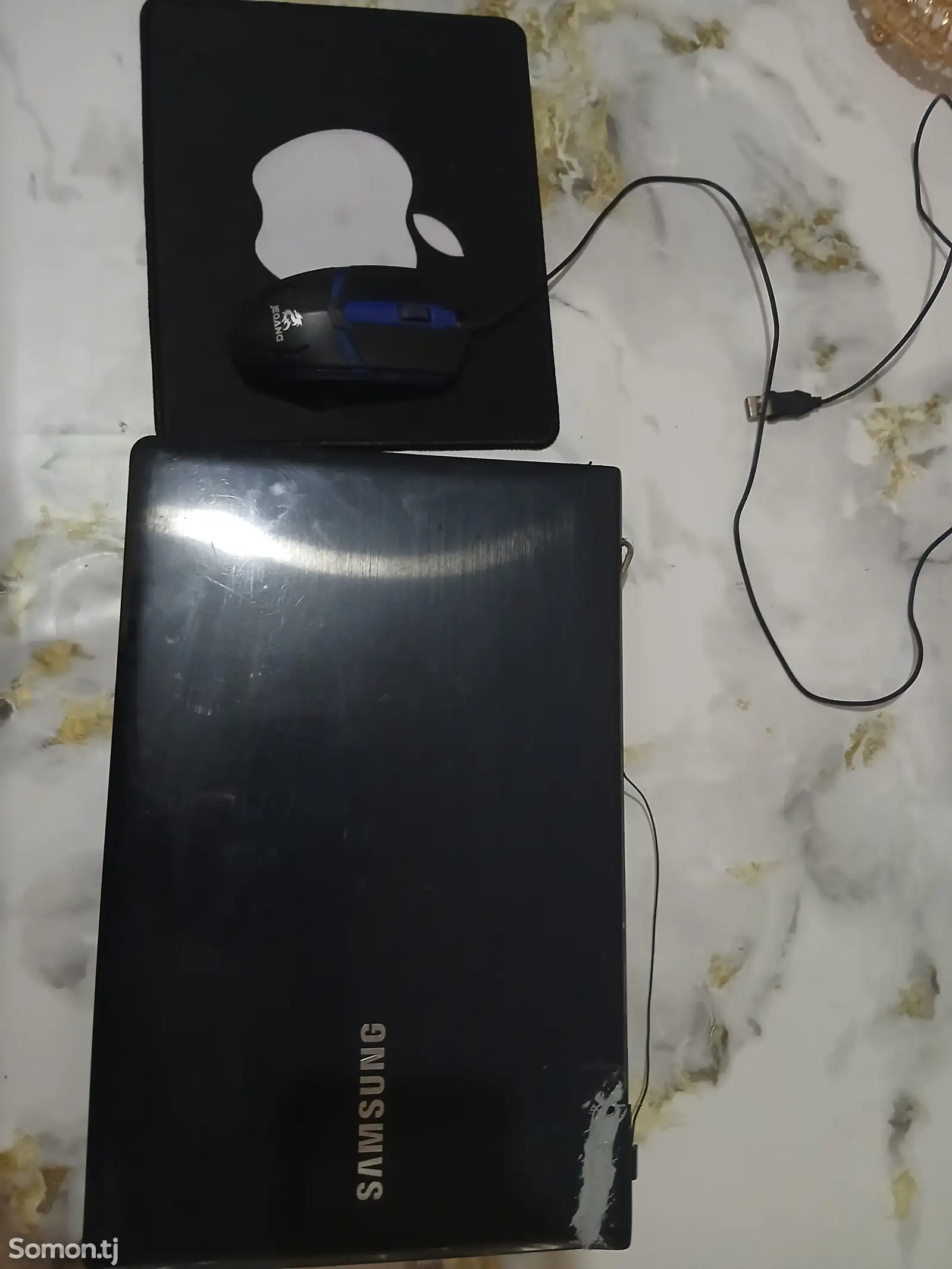 Ноутбук Samsung-1