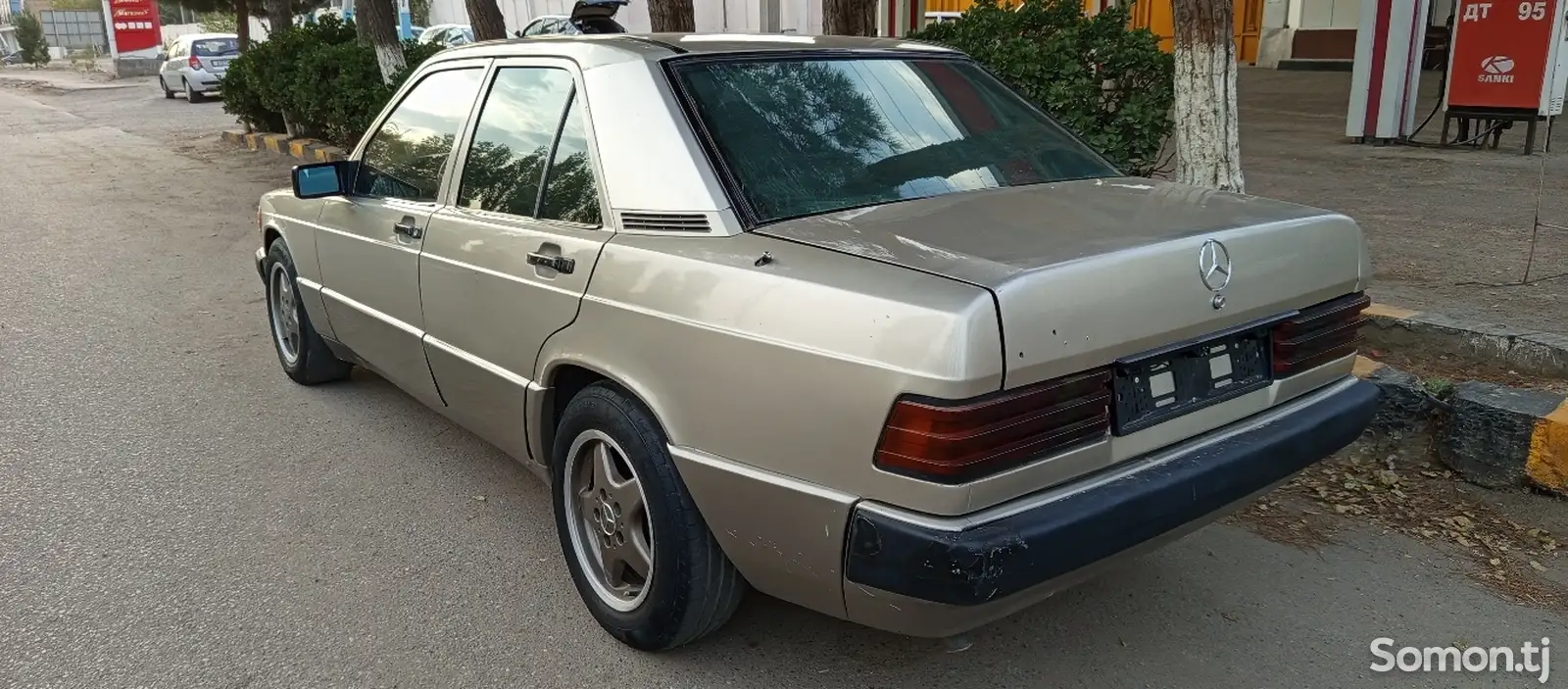 Mercedes-Benz W201, 1990-4