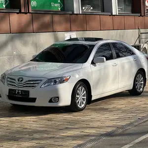 Toyota Camry, 2011