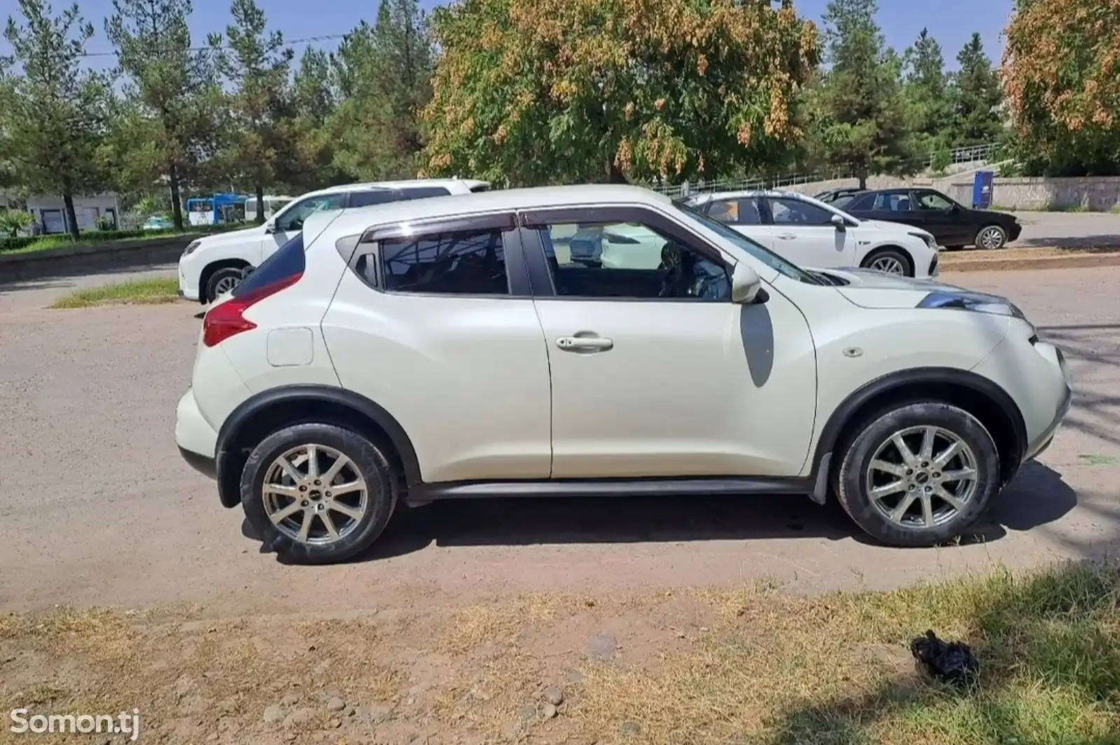 Nissan Juke, 2011-1