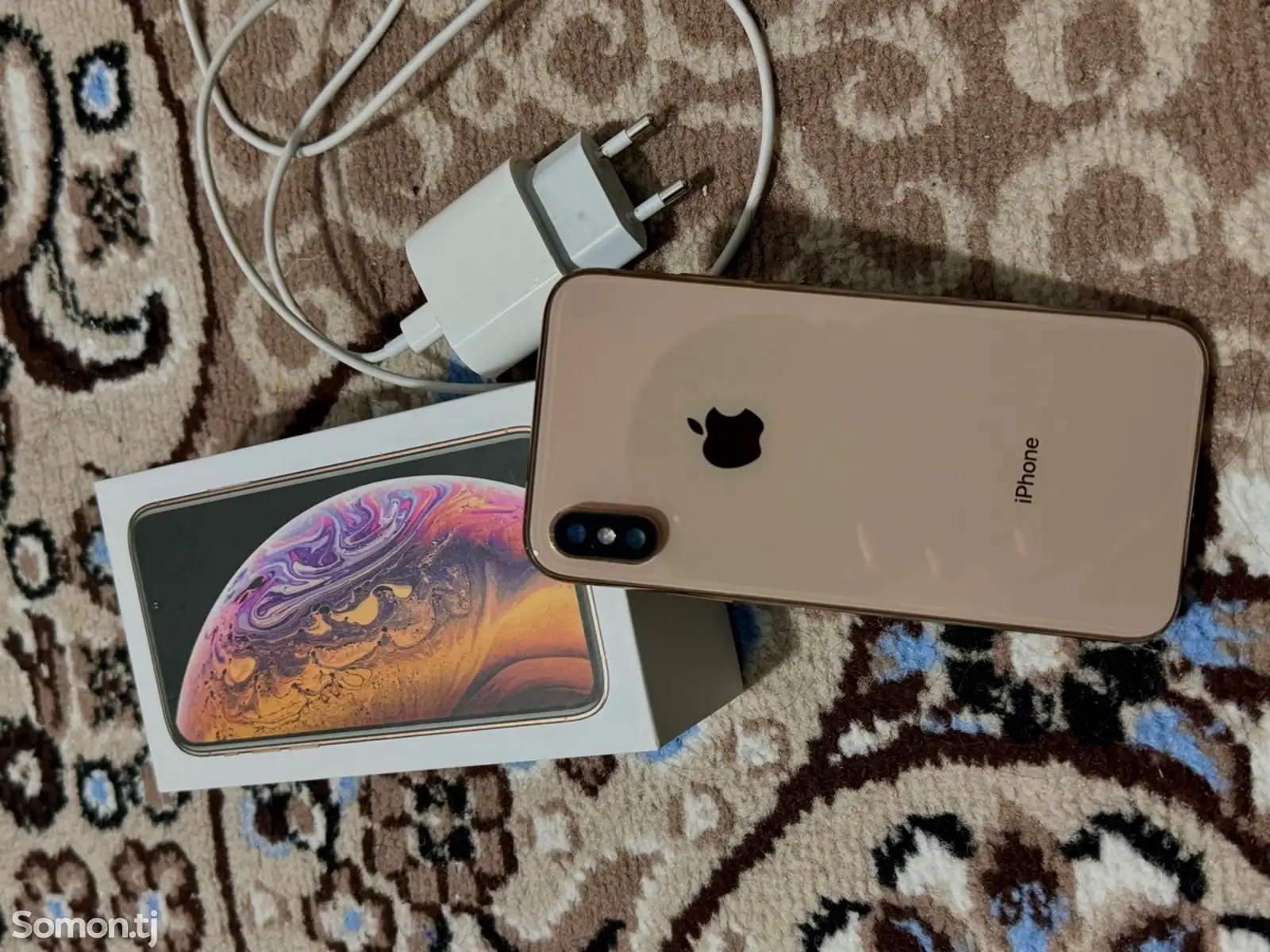 Apple iPhone Xs, 64 gb, Gold-1