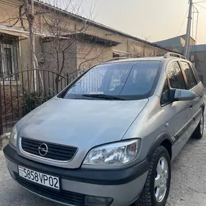 Opel Zafira, 1999