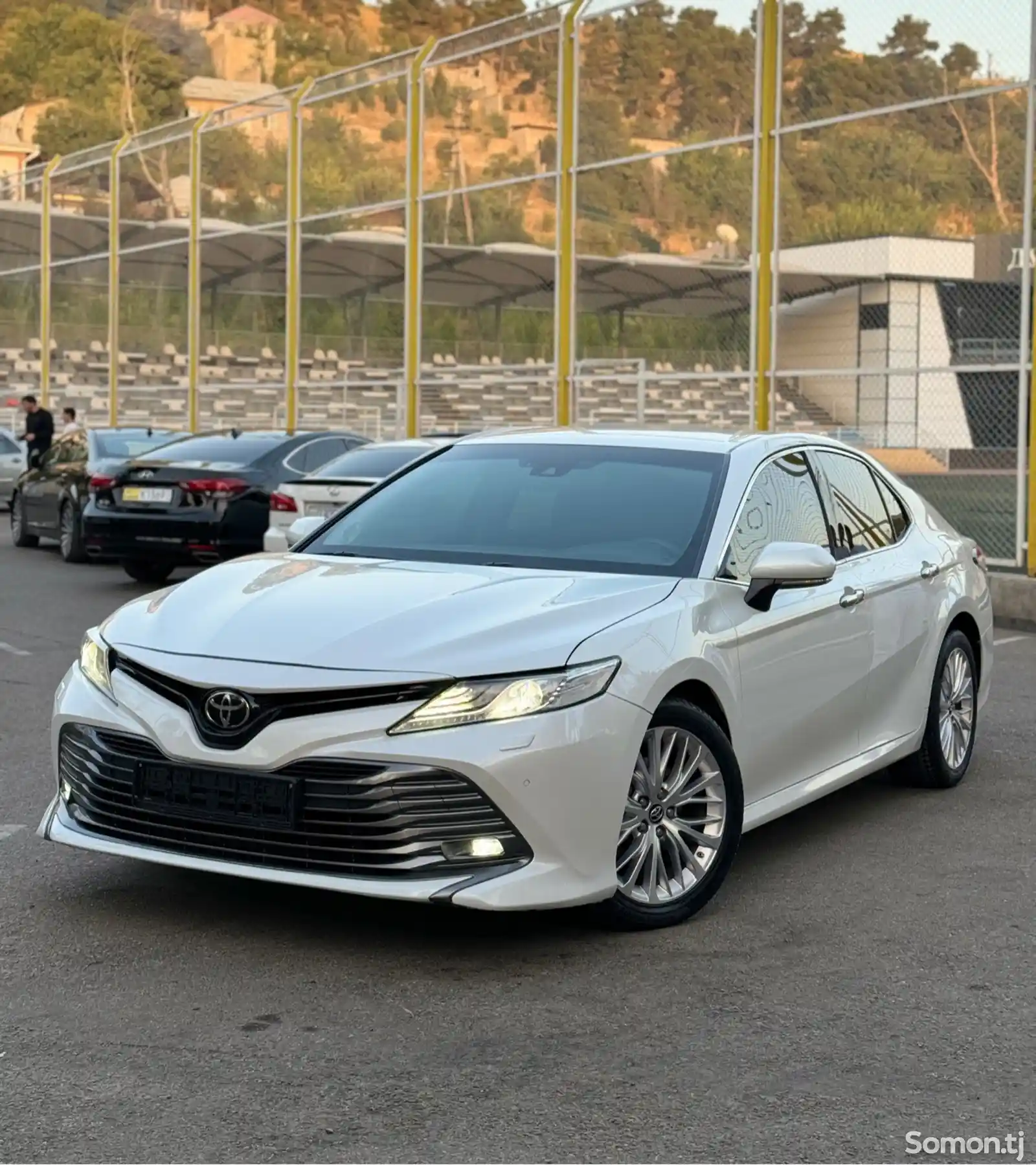 Toyota Camry, 2019-1