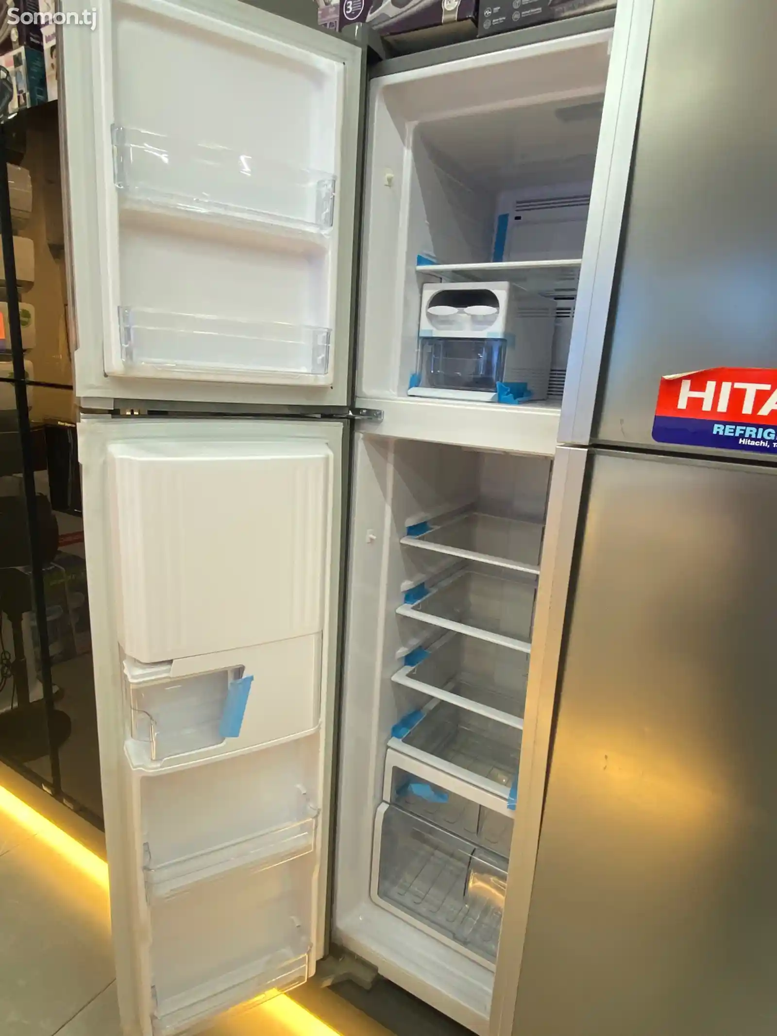Холодильник Hitachi R-W660-3
