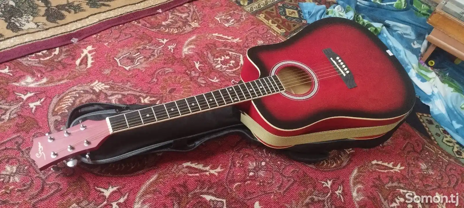 Гитара Yamaha-5
