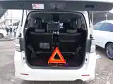 Toyota Vellfire, 2014-6