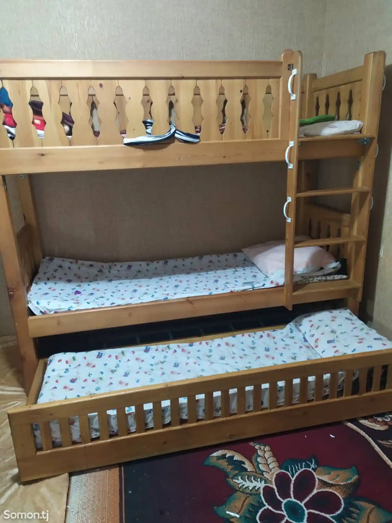 Детская двухъярусная кровать-1