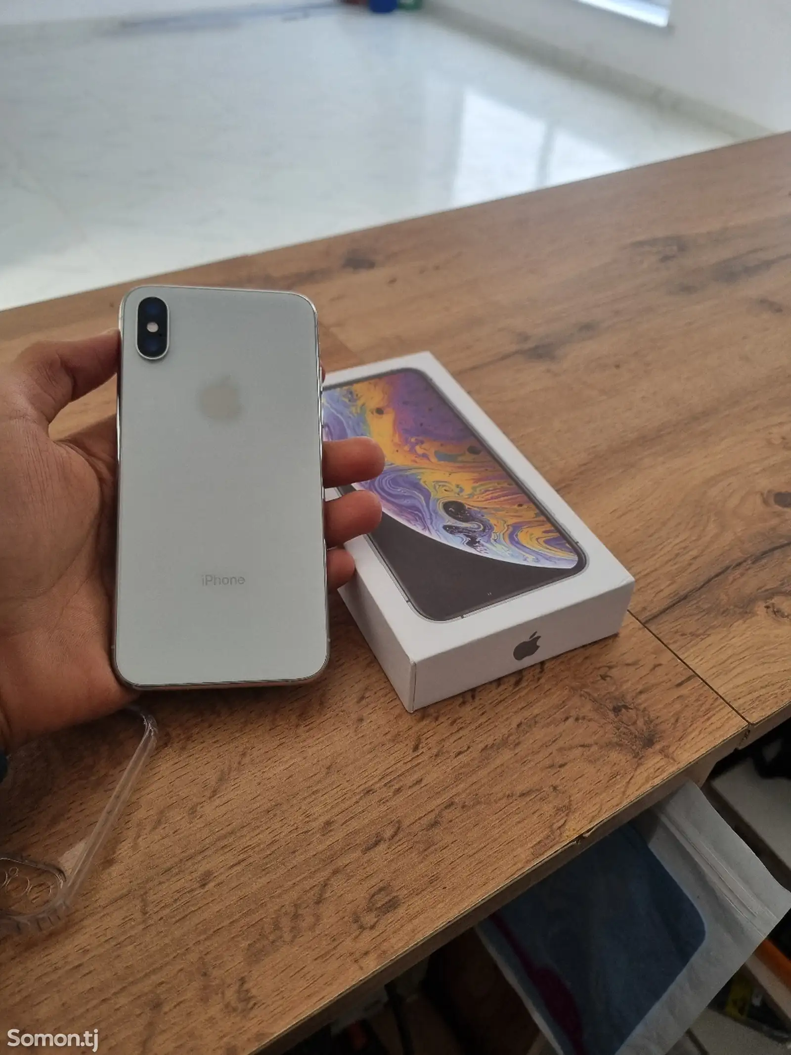 Apple iPhone Xs, 256 gb, Silver-1