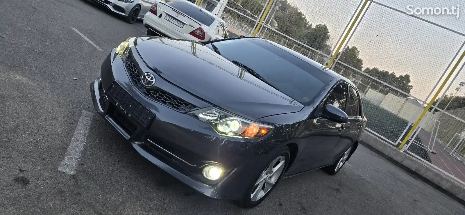 Toyota Camry, 2014-1