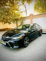 Toyota Camry, 2020-3