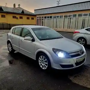 Opel Astra H, 2004