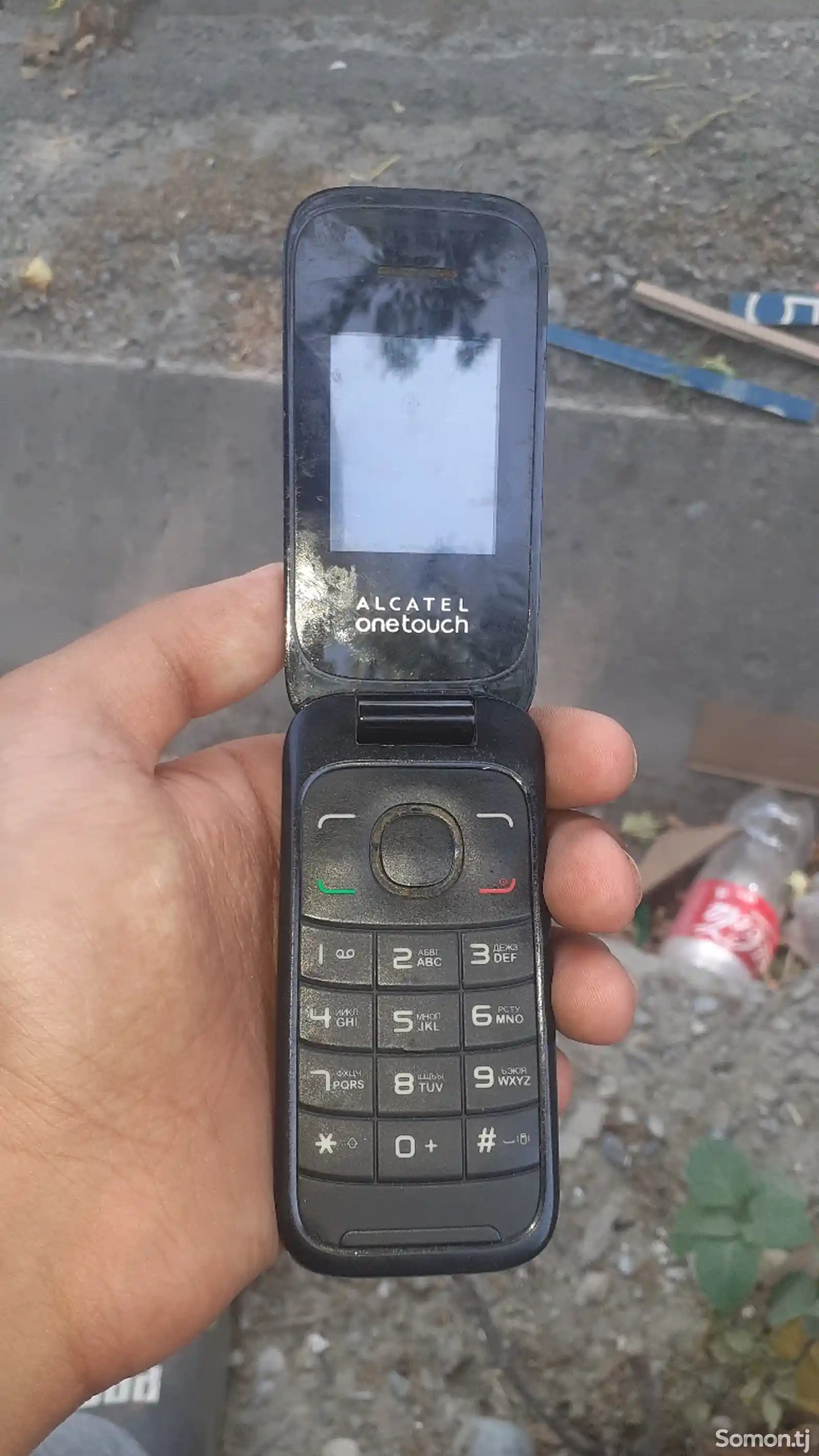 Телефон Alcatel-1