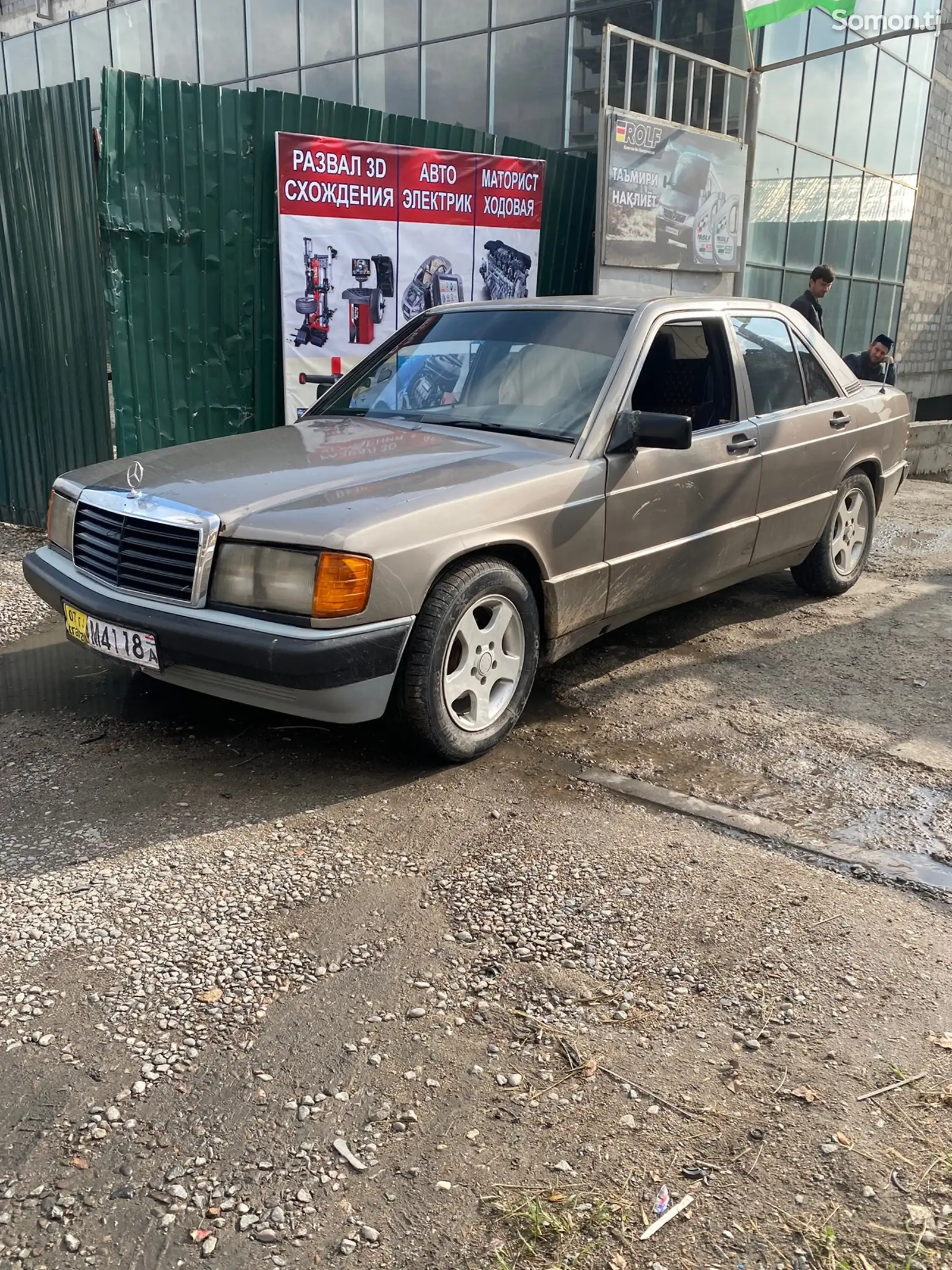 Mercedes-Benz W201, 1990-1