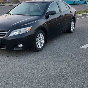 Toyota Camry, 2011