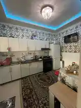 Комната в 2-комн. квартире, 1 этаж, 80м², Мехргон-3