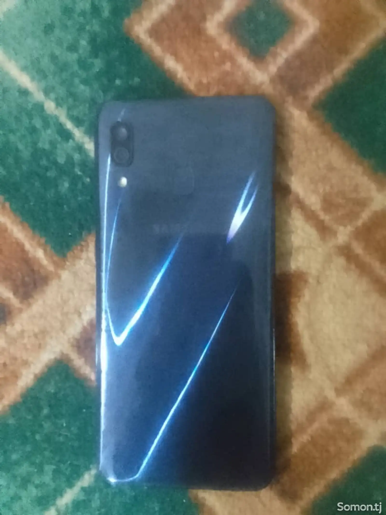 Samsung Galaxy A30