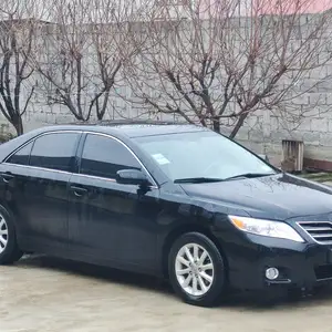 Toyota Camry, 2010