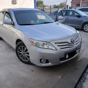 Toyota Camry, 2009