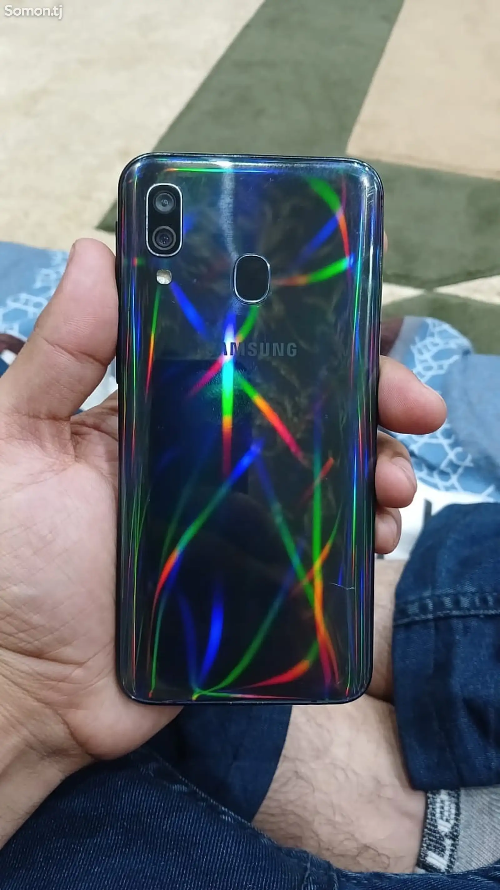 Samsung Galaxy A40-2