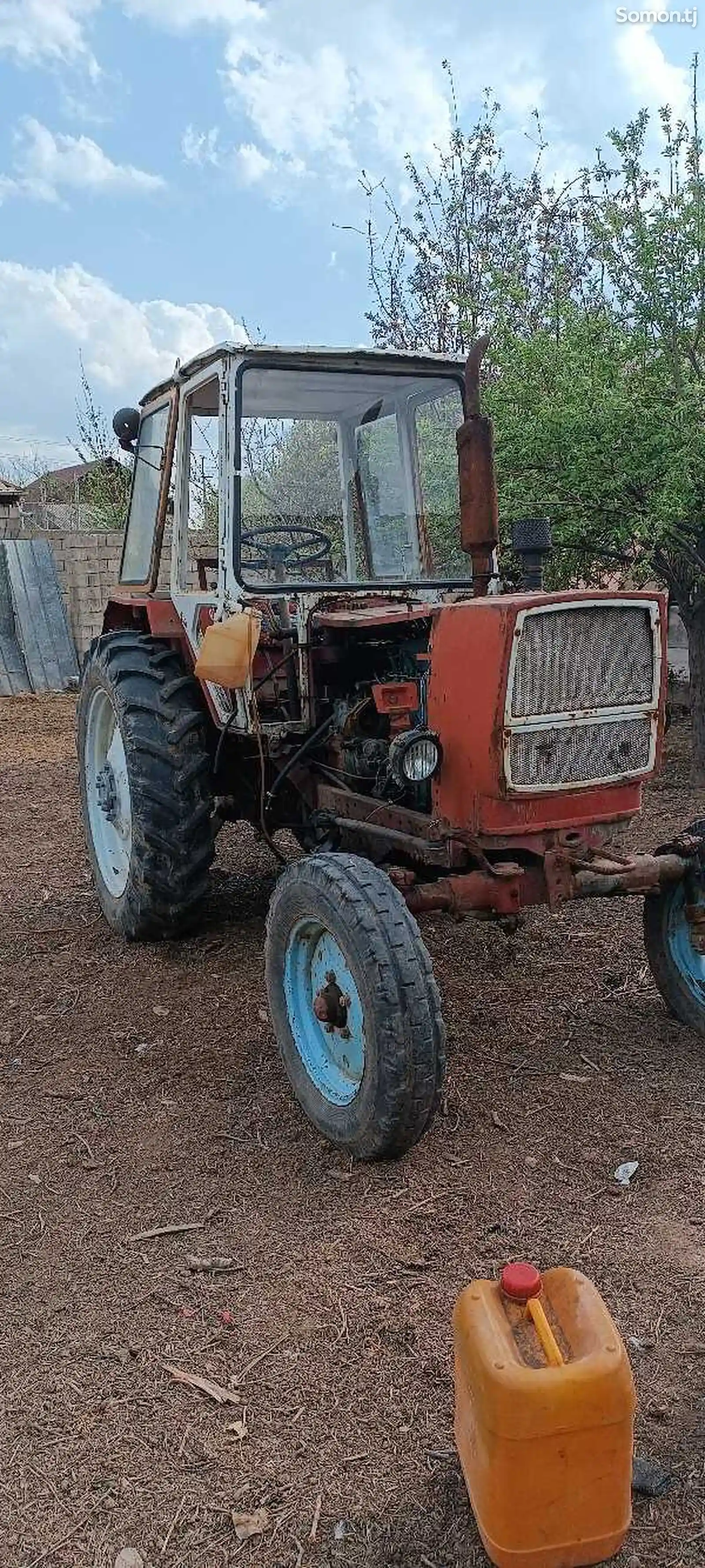 Трактор ЮМЗ-4