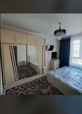 2-комн. квартира, 9 этаж, 65м², старый аэропорт-7