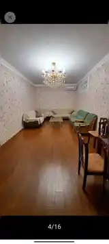 2-этажный, 8 комнатный дом, 350 м², Зеленый-15