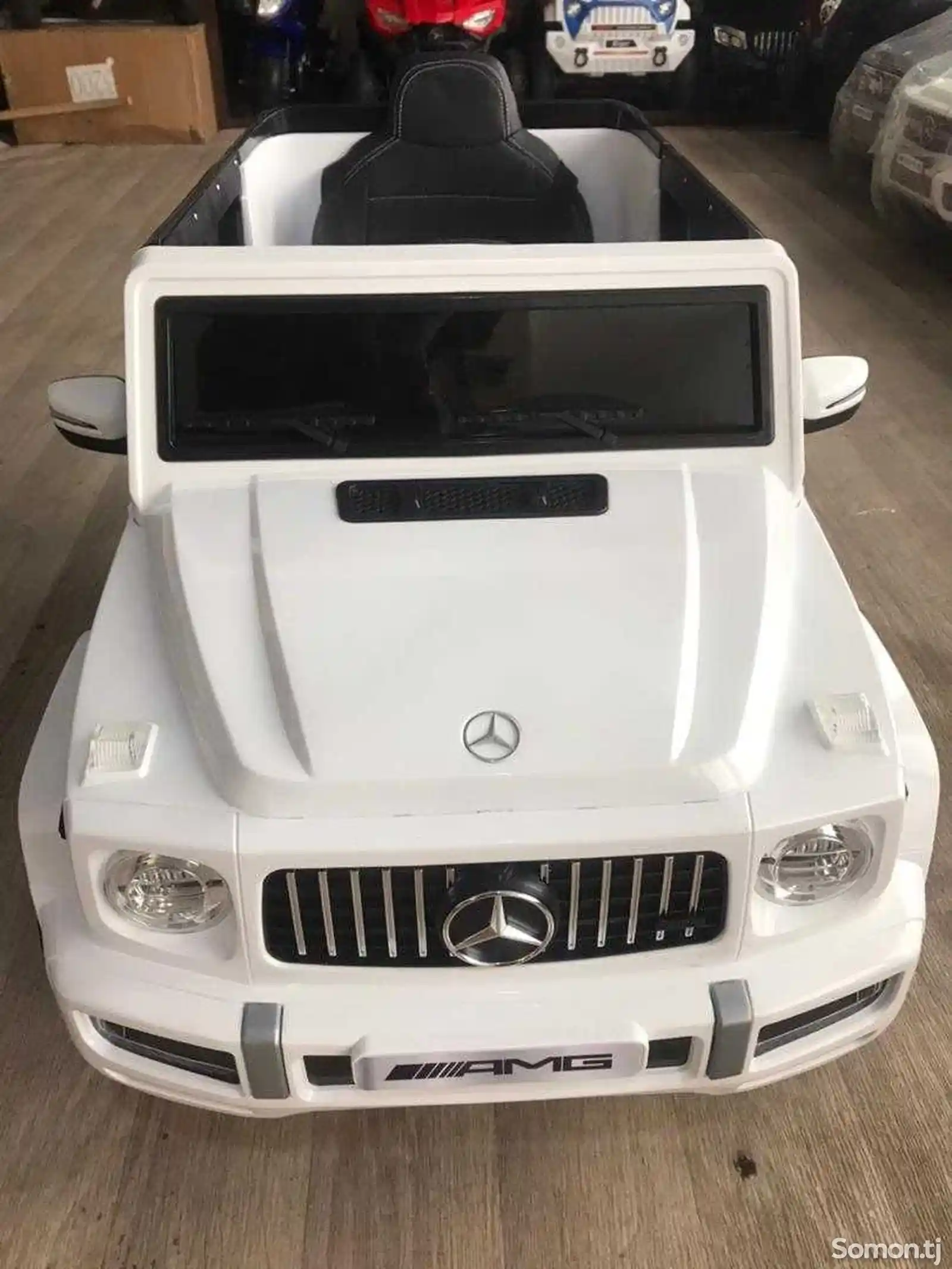 Машинка Mercedes AMG-7
