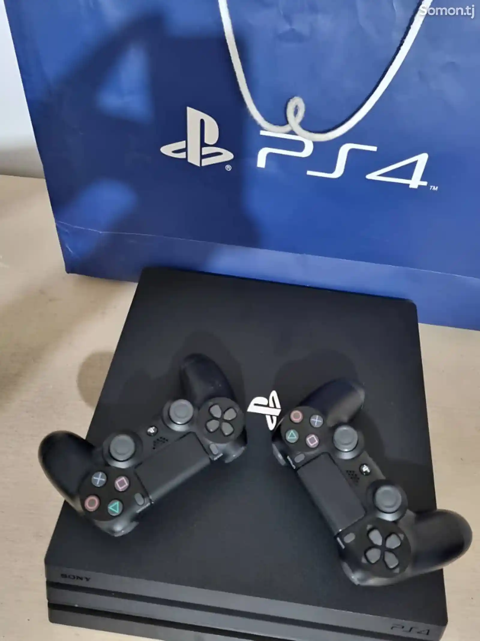 Игровая приставка playstation 4pro-1