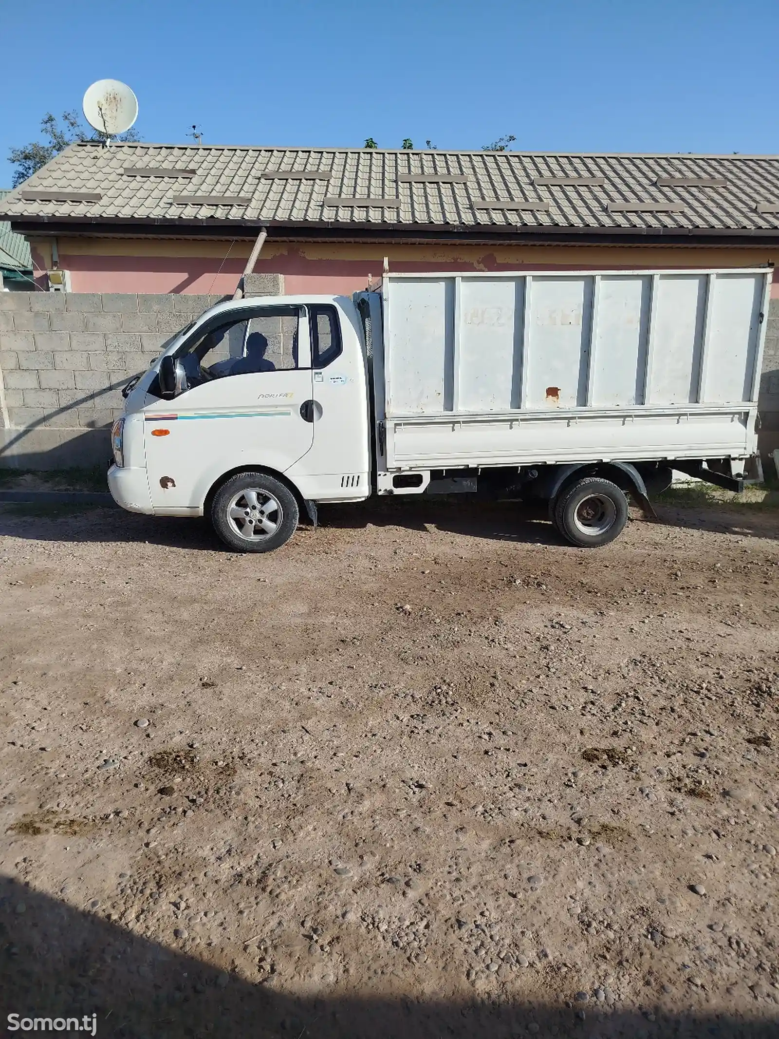 Бортовой автомобиль Hyundai Porter 2-5