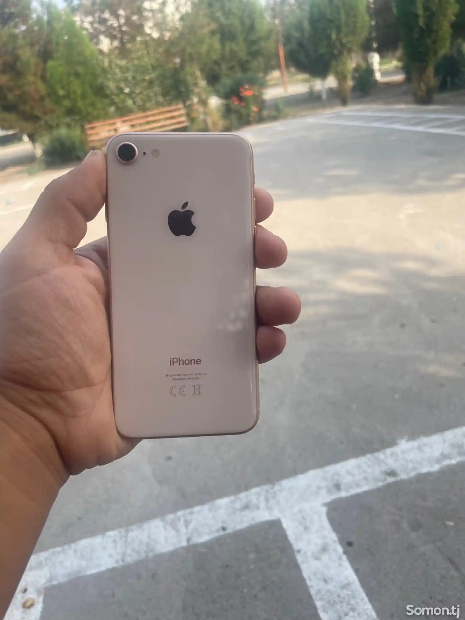 Apple iPhone 8, 64 gb, Gold-4