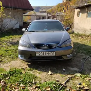 Toyota Camry, 2005