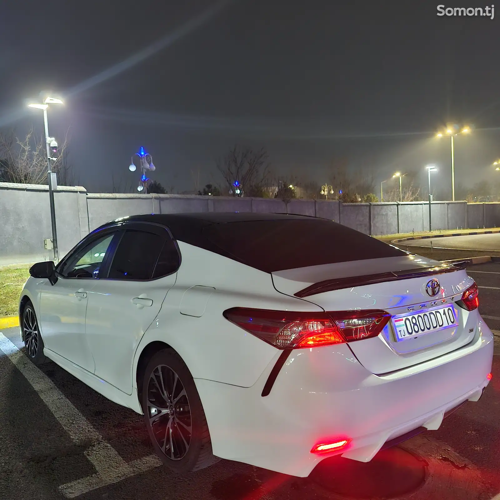 Toyota Camry, 2018-1