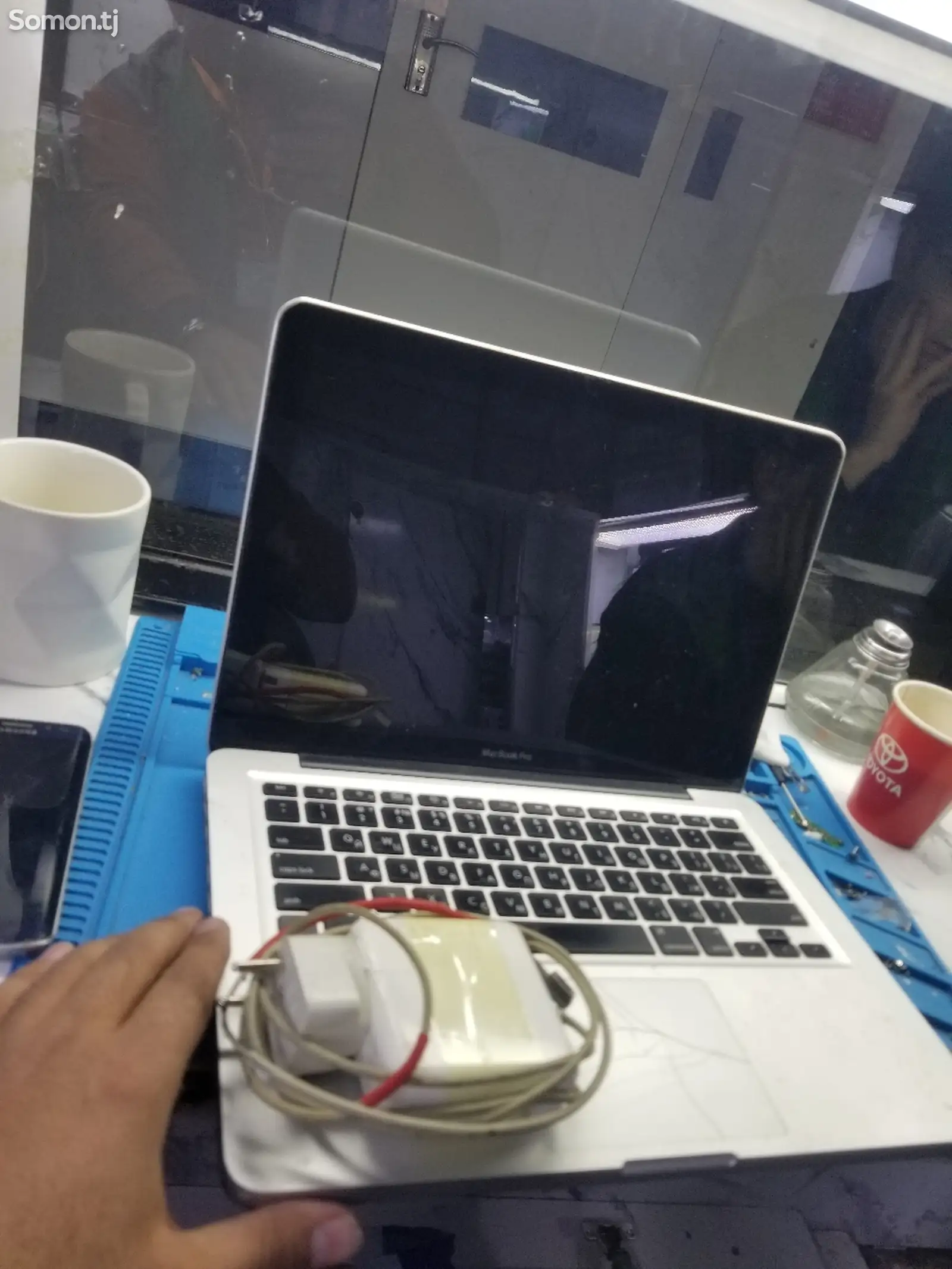 Ноутбук MacBook pro-1