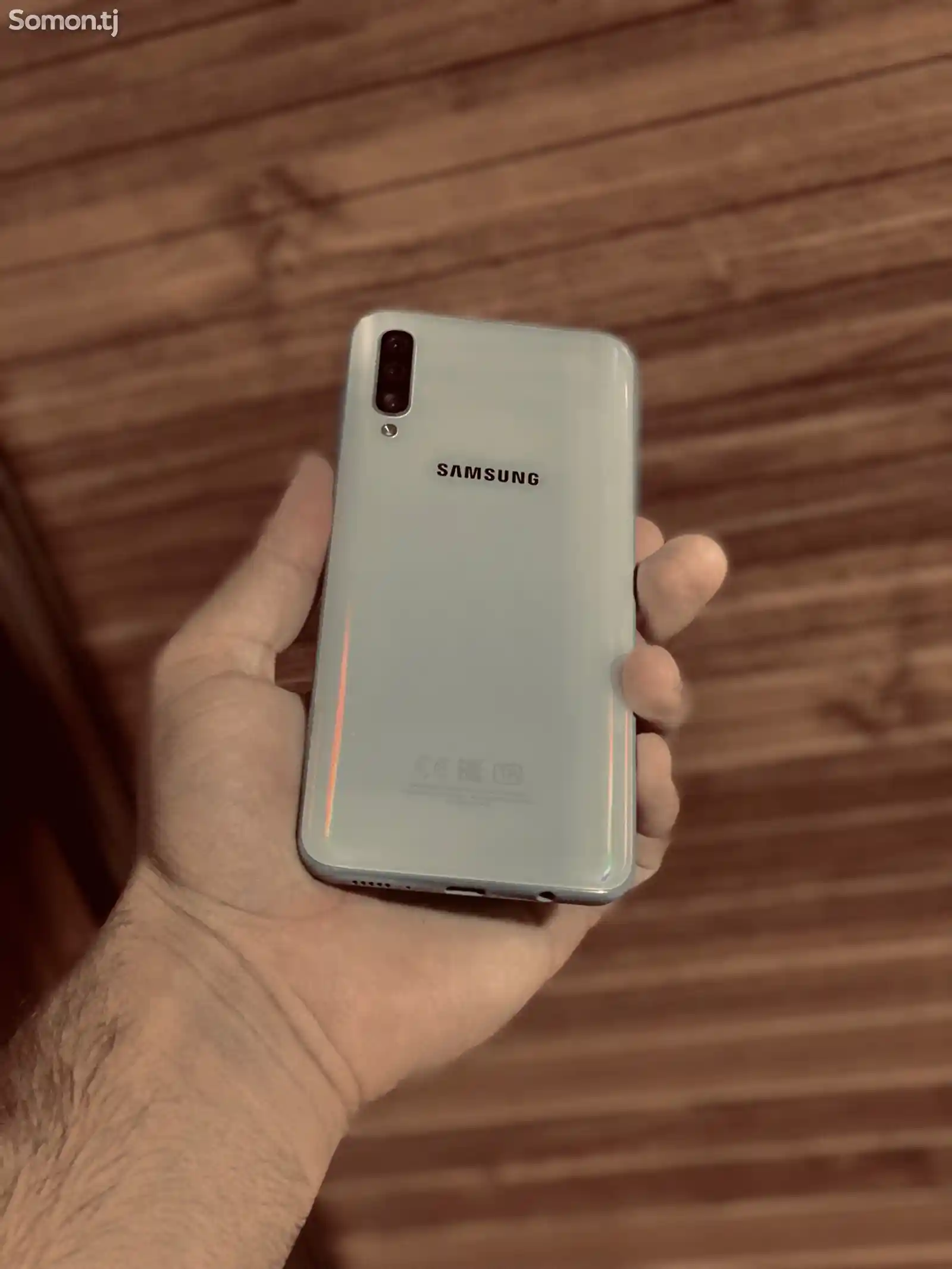 Samsung Galaxy A50-2