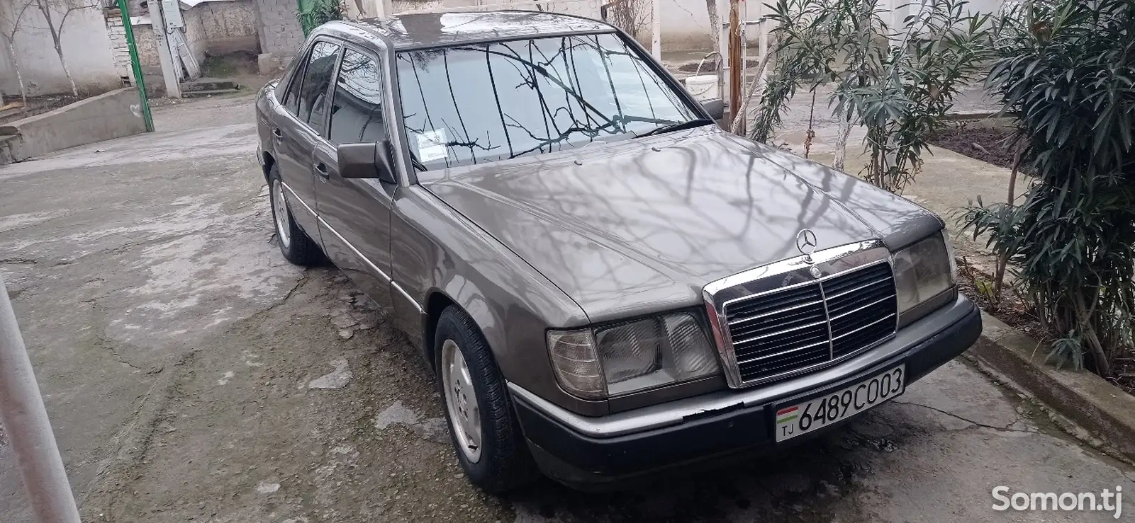 Mercedes-Benz W124, 1988-1