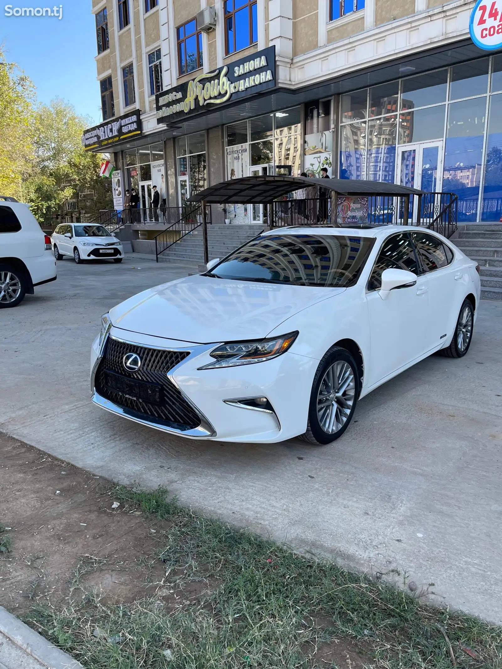 Lexus ES series, 2014-3