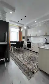 3-комн. квартира, 13 этаж, 67м², Танка-8