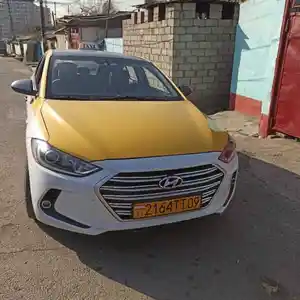 Hyundai Elantra, 2016