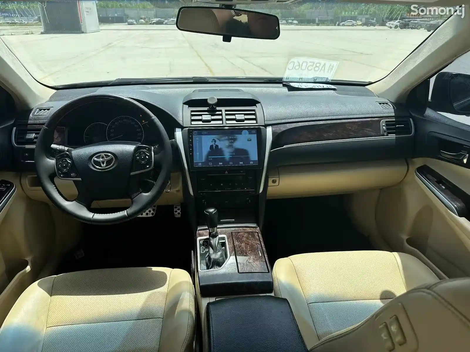 Toyota Camry, 2017-10