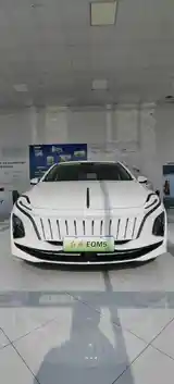 Hongqi E-QM5, 2025-3