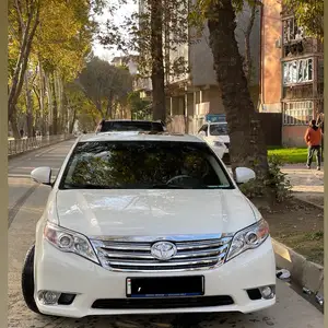 Toyota Avalon, 2011