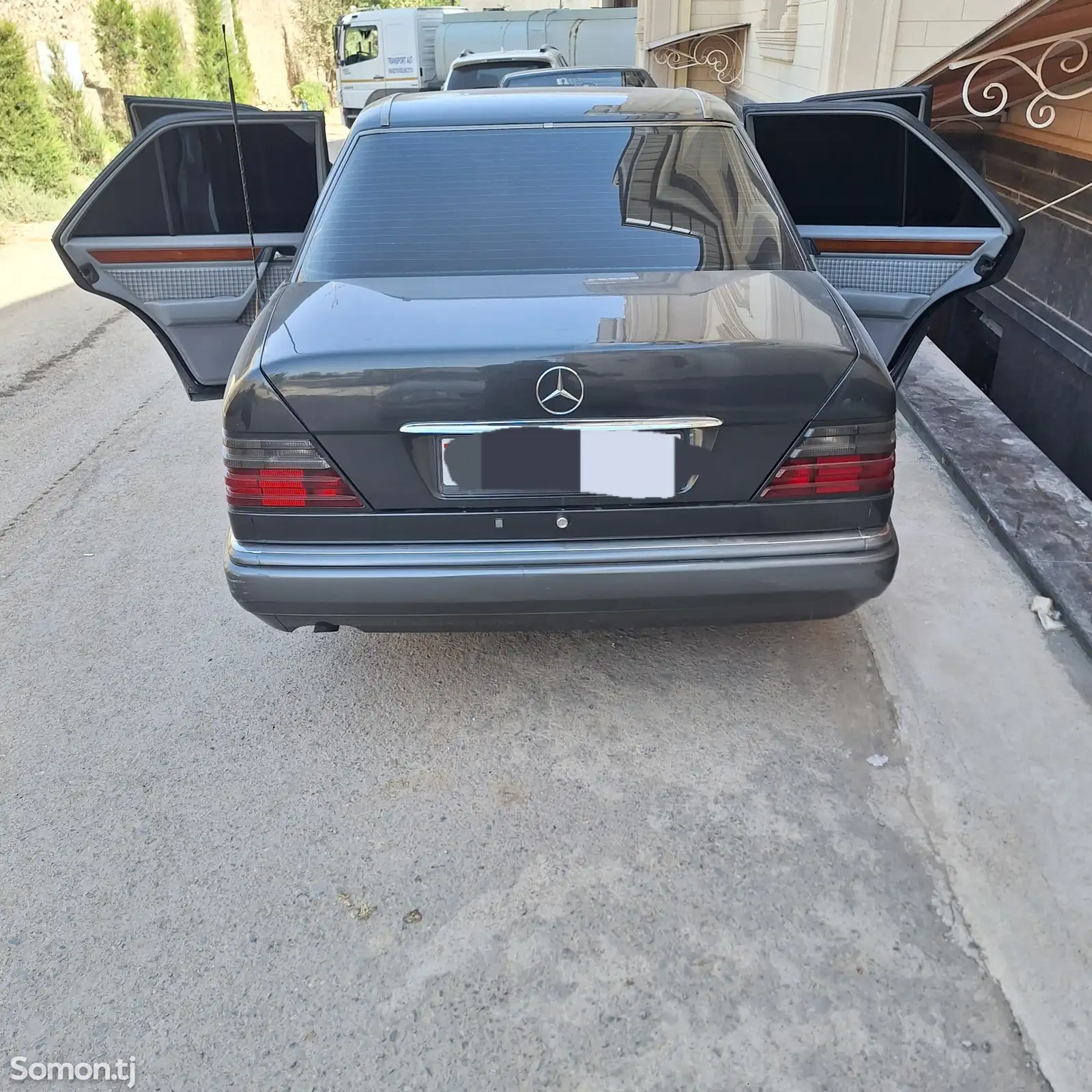 Mercedes-Benz W124, 1994-1