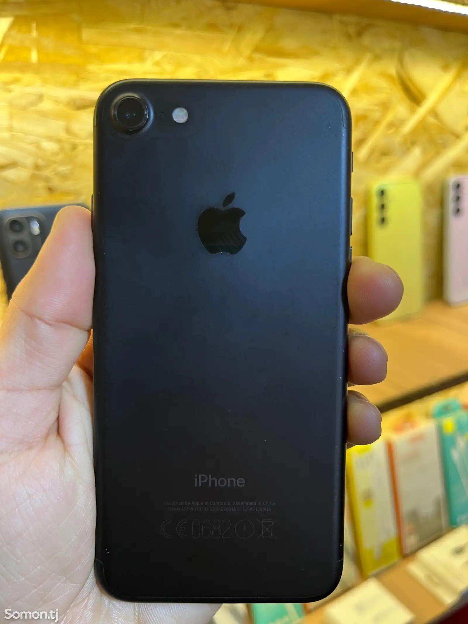 Apple iPhone 7, 32 gb-1