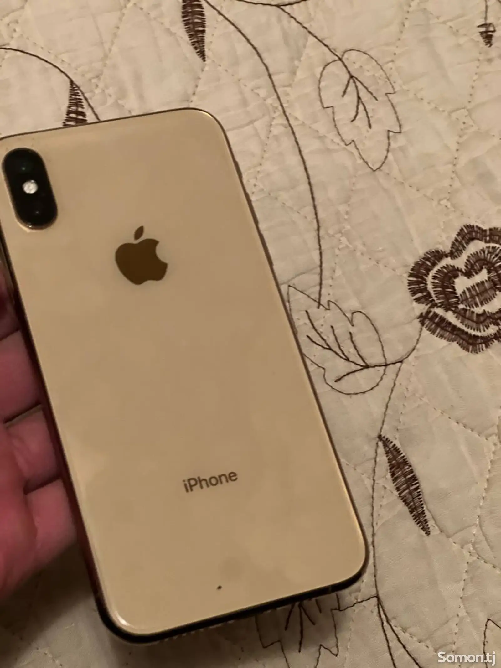 Apple iPhone Xs, 64 gb, Gold-1