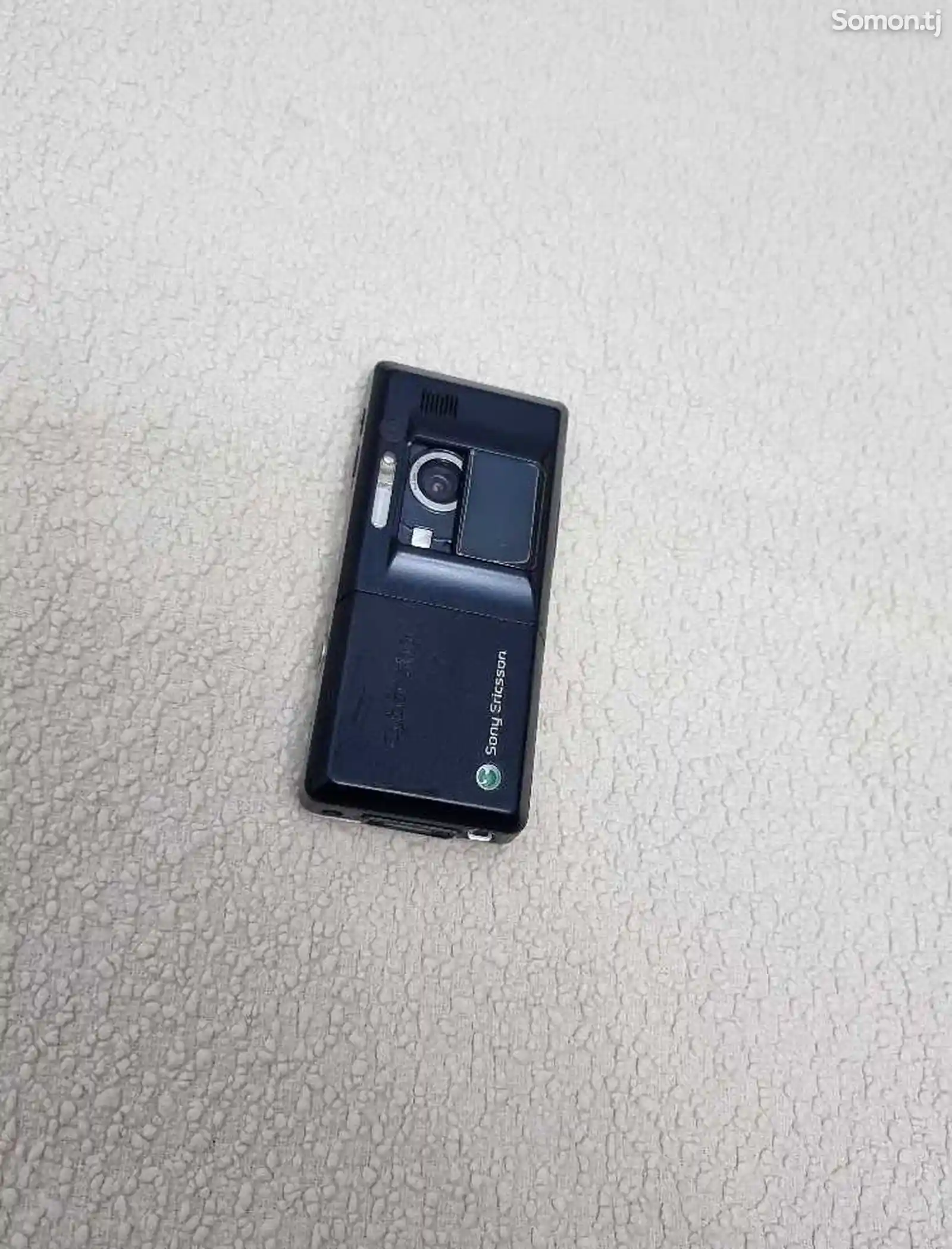 Sony Ericsson K810i-2