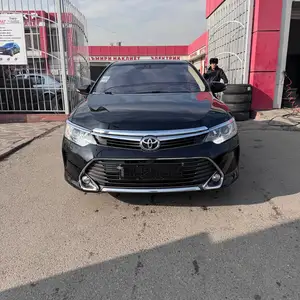 Toyota Camry, 2015